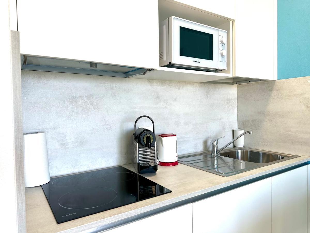 Beach Front Apartment Sabbiadoro Линьяно-Саббьядоро Экстерьер фото
