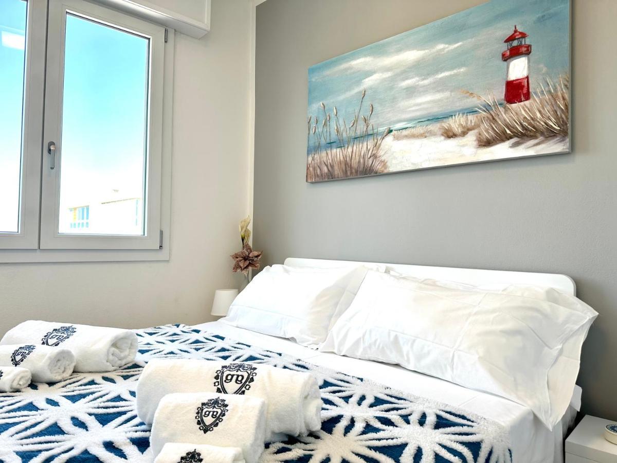 Beach Front Apartment Sabbiadoro Линьяно-Саббьядоро Экстерьер фото